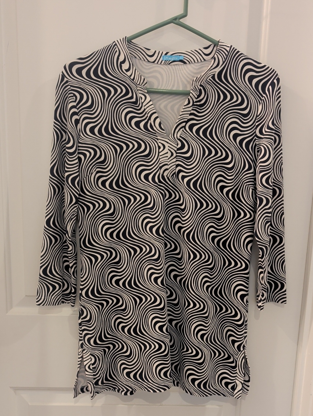 J. McLaughlin Dark Blue & White Wave Print Top